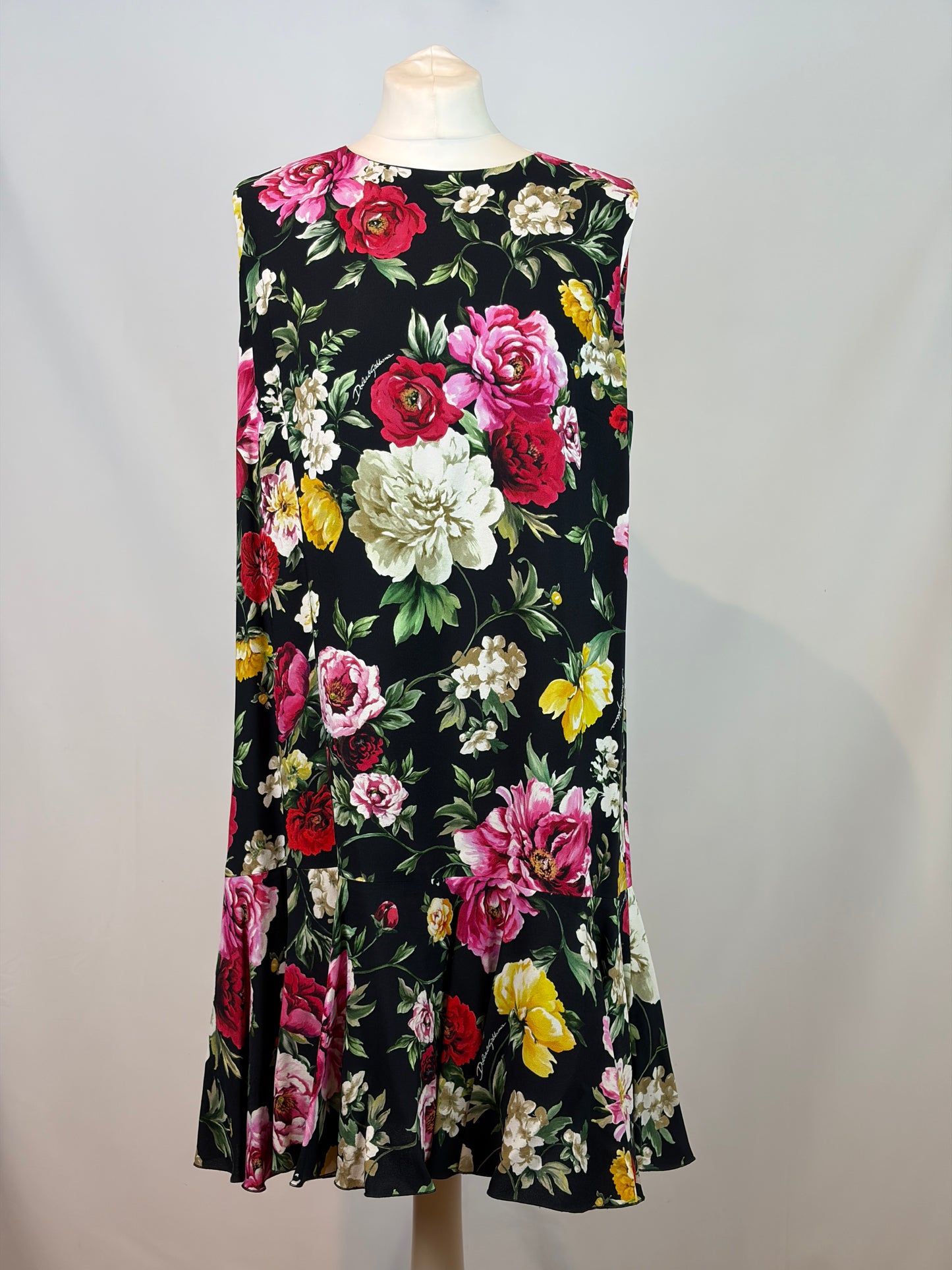 Dolce & Gabbana Black Floral Print Sleeveless Viscose Shift Midi Dress IT 50