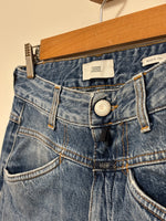 Load image into Gallery viewer, Closed pedal pusher heritage fit mid blue jeans - 6 UK
