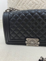 Load image into Gallery viewer, Chanel Boy Bag
