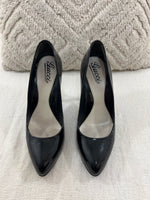 Load image into Gallery viewer, Gucci black pump - 38.5 EU / 5.5 UK
