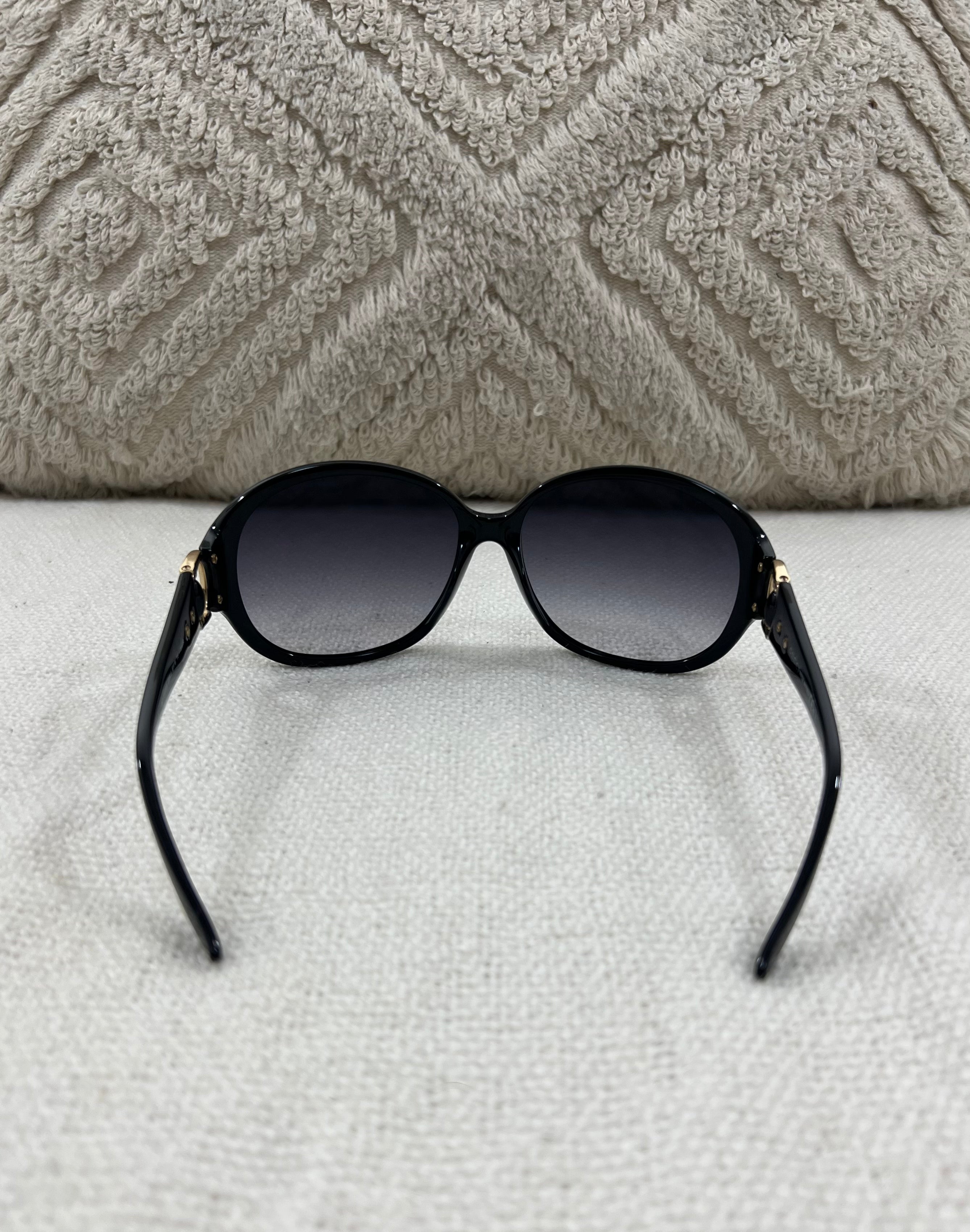 Gucci black sunglasses