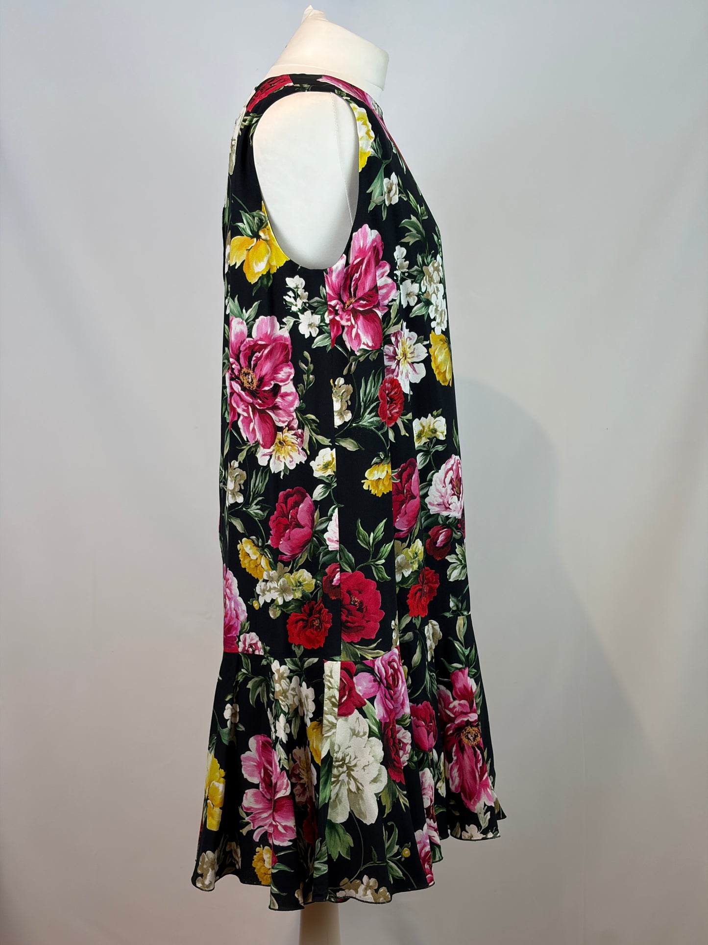 Dolce & Gabbana Black Floral Print Sleeveless Viscose Shift Midi Dress IT 50