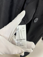 Load image into Gallery viewer, Weekend &amp; Beyond black Merino Wool Tailored Blazer - L
