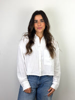 Load image into Gallery viewer, ME+EM Cotton Double Gauze Cropped Boxy Shirt in White - M
