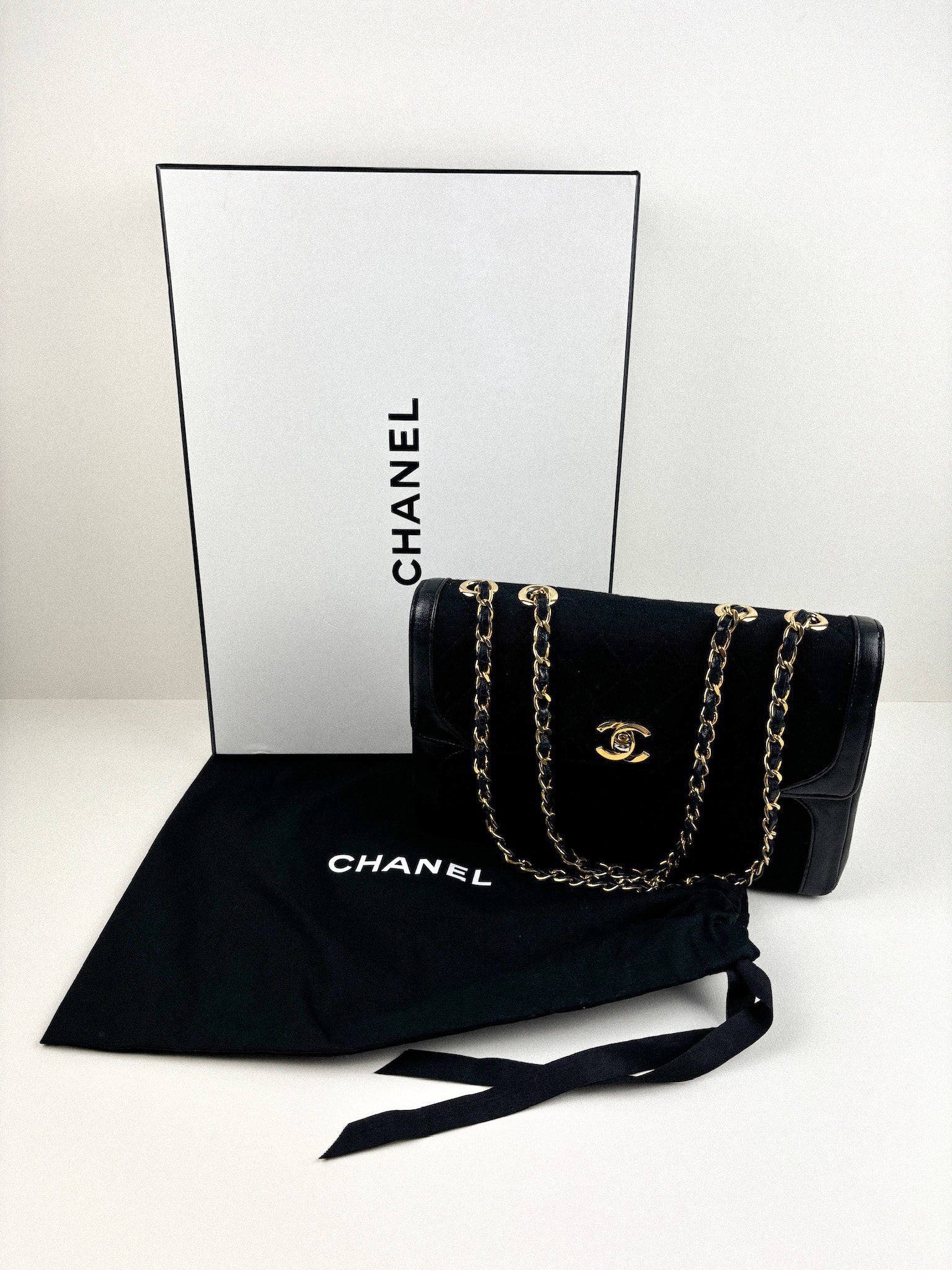 Chanel Diana vintage bag