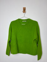 Load image into Gallery viewer, Alice + Olivia "Chara" lime Cashmere Crewneck jumper - XS (relaxed fit)
