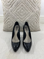 Load image into Gallery viewer, Gucci black pump - 38.5 EU / 5.5 UK
