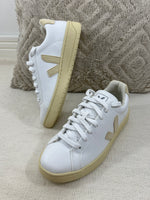 Load image into Gallery viewer, Vert white leather trainers - 3 UK
