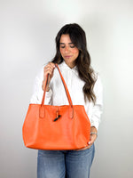 Load image into Gallery viewer, Longchamp Roseau Essential Tote Grained Leather Orange
