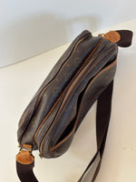 Load image into Gallery viewer, Louis Vuitton Reporter PM Monogram Canvas Brown
