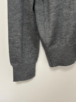 Load image into Gallery viewer, MENSWEAR - Dolce &amp; Gabbana grey v-neck jumper - M
