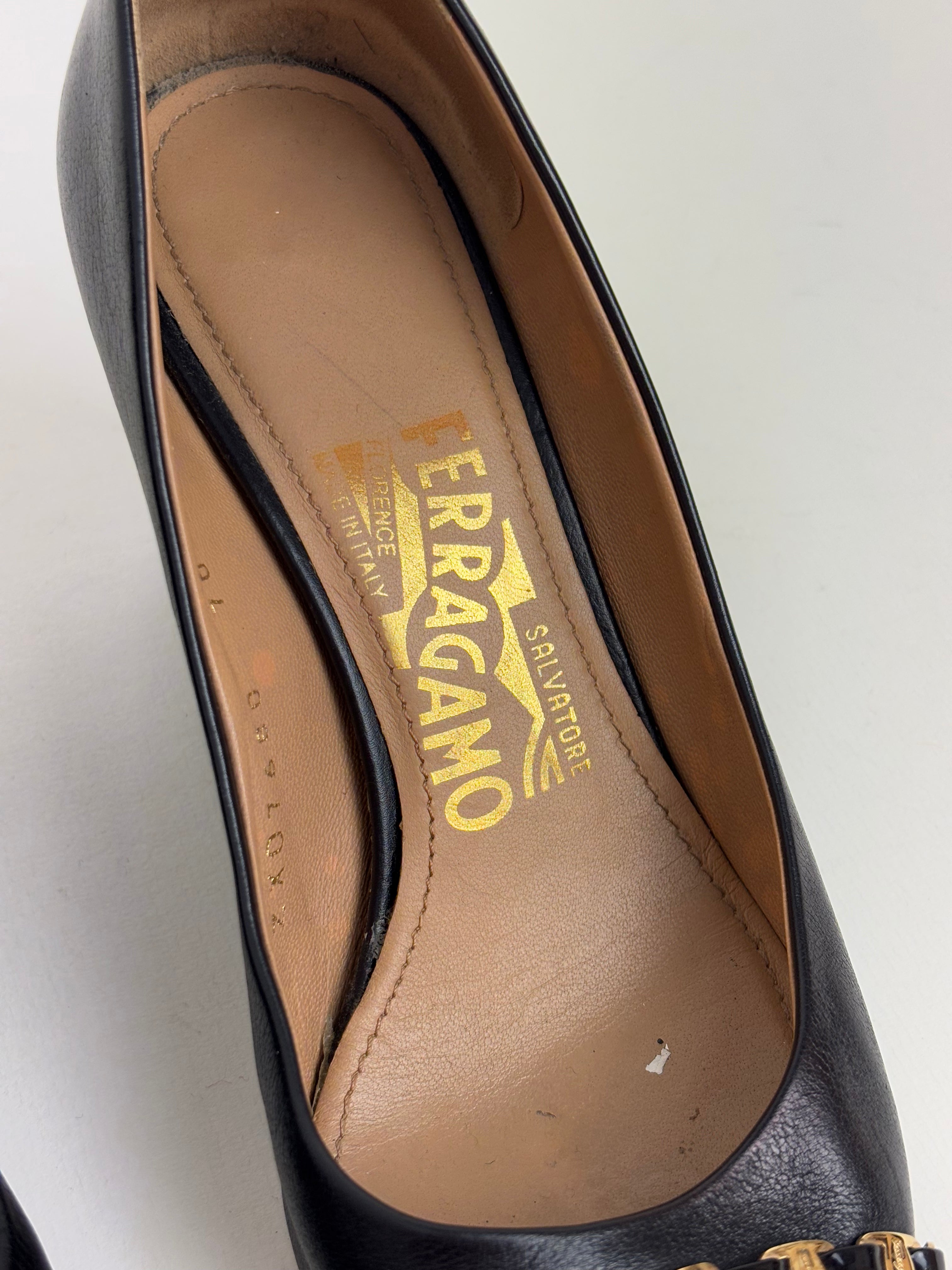 Salvatore Ferragamo black heels - 34 EU