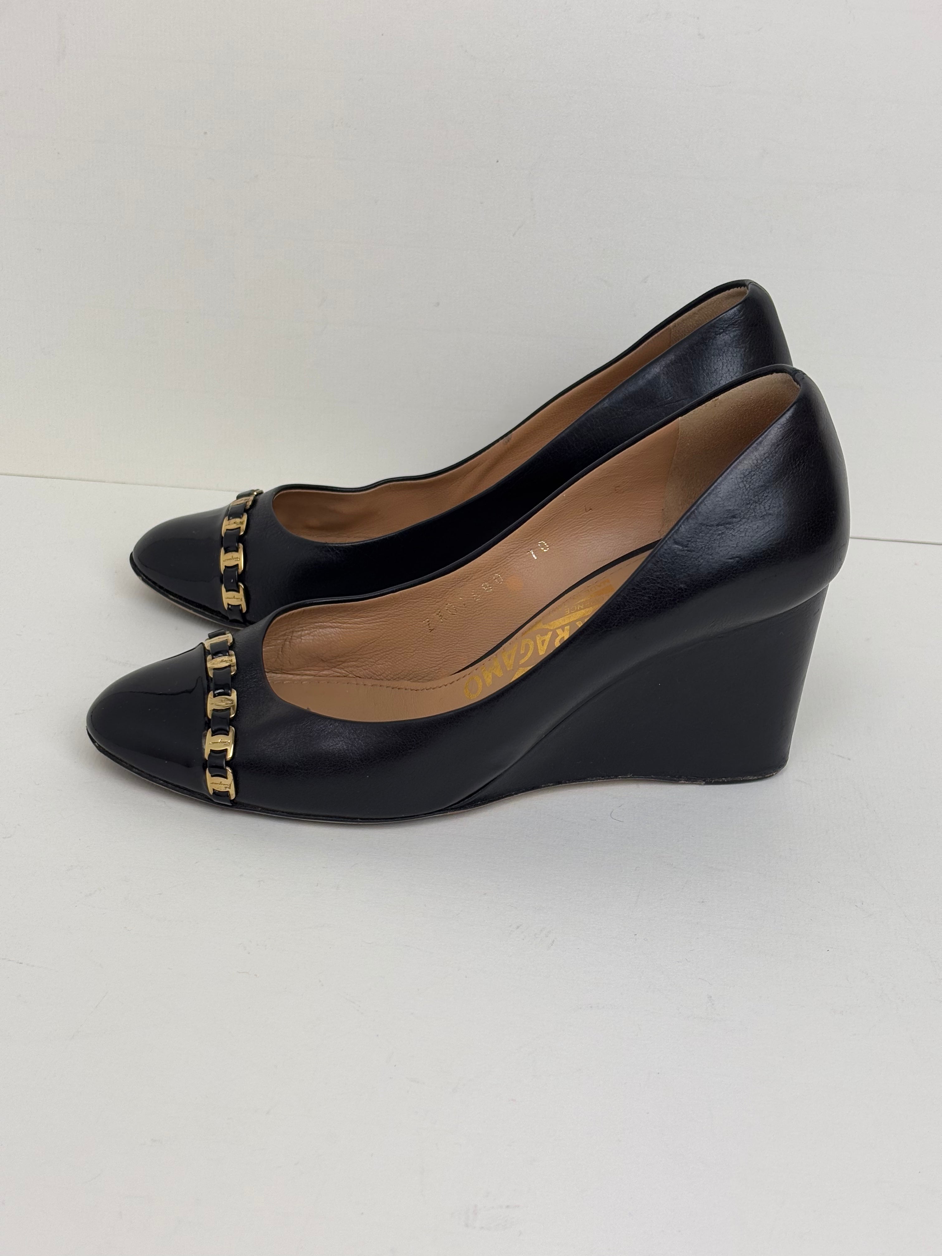 Salvatore Ferragamo black heels - 34 EU