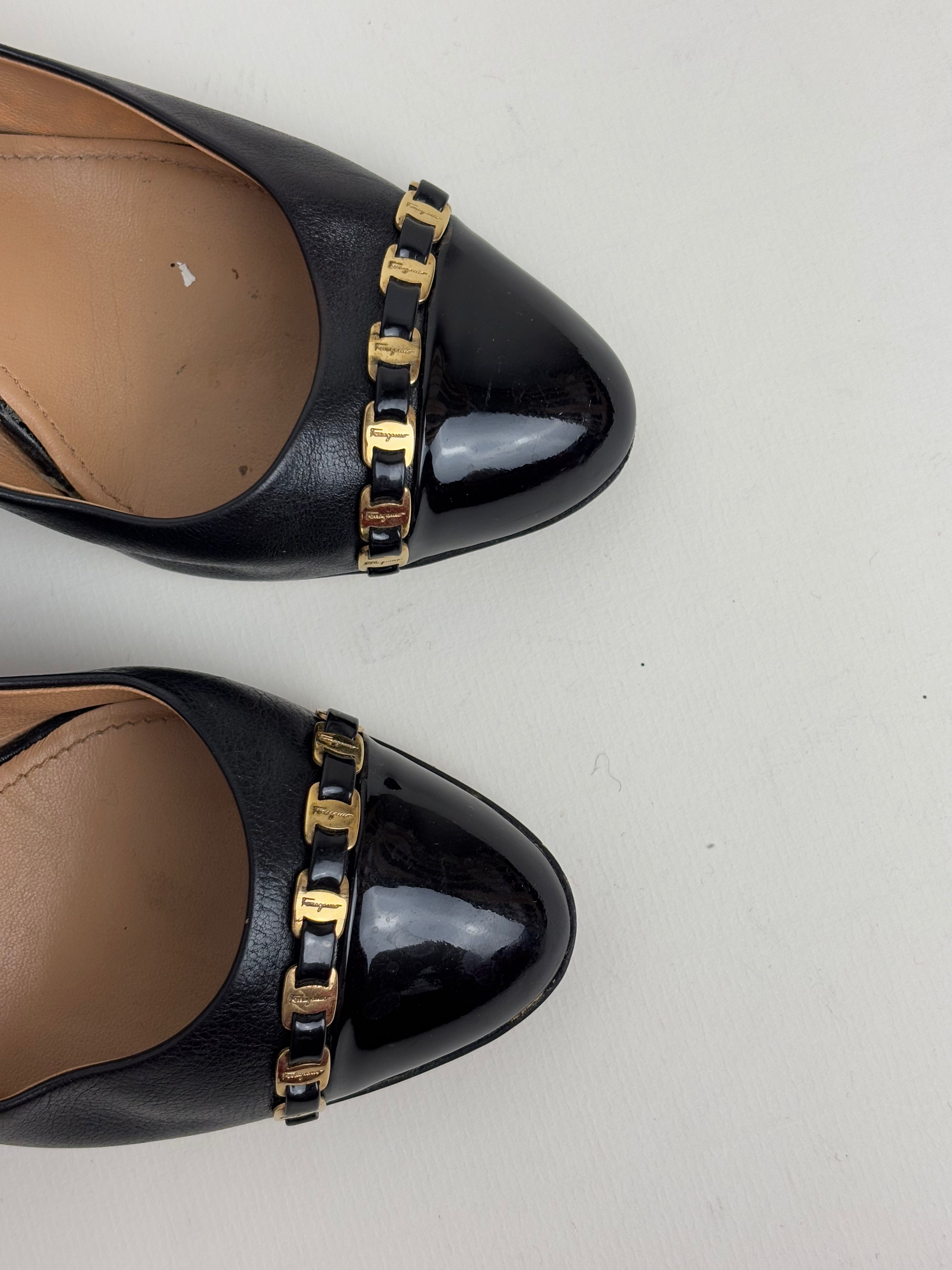 Salvatore Ferragamo black heels - 34 EU
