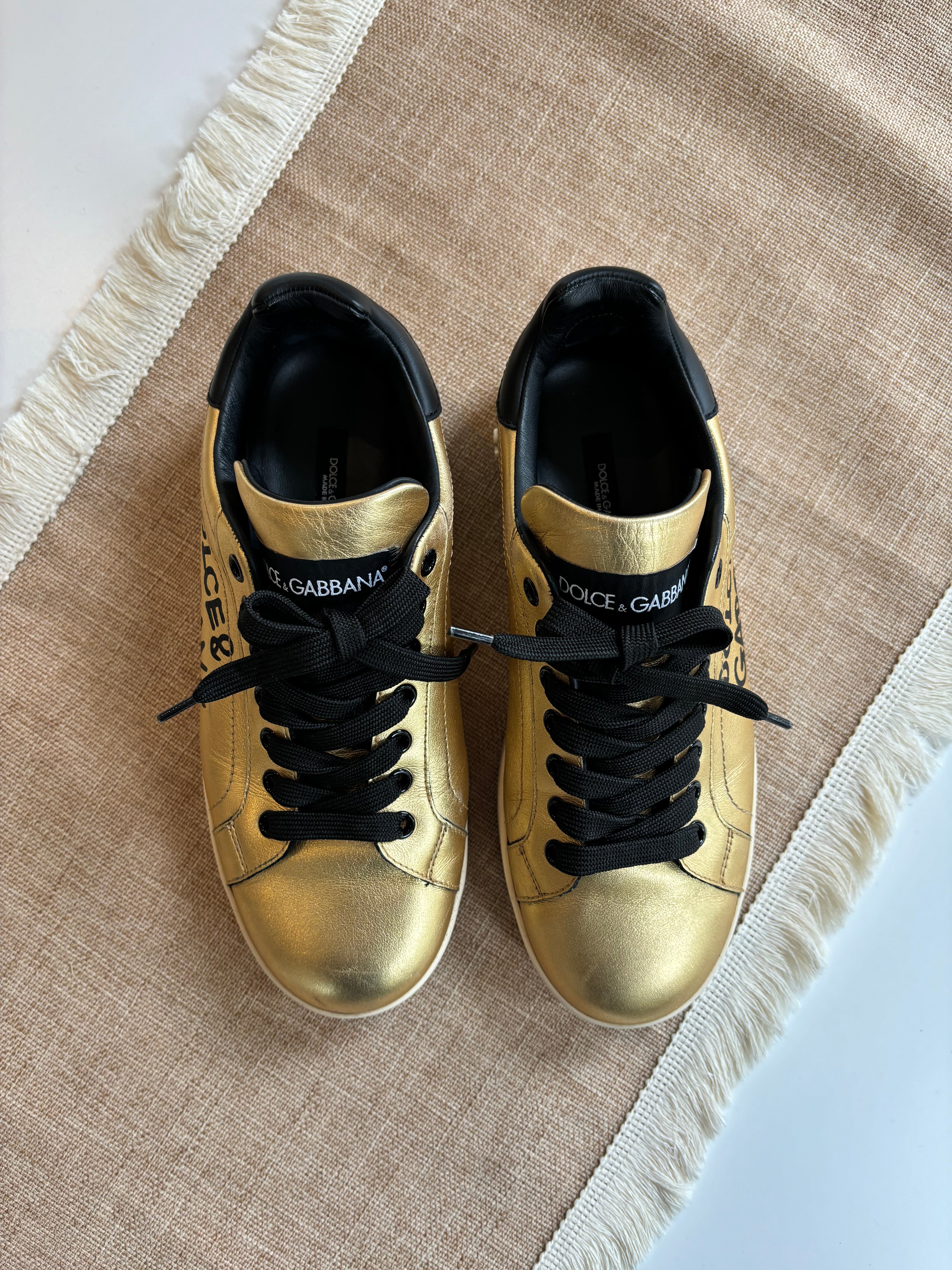 Dolce & Gabbana golden trainers - 5.5 UK