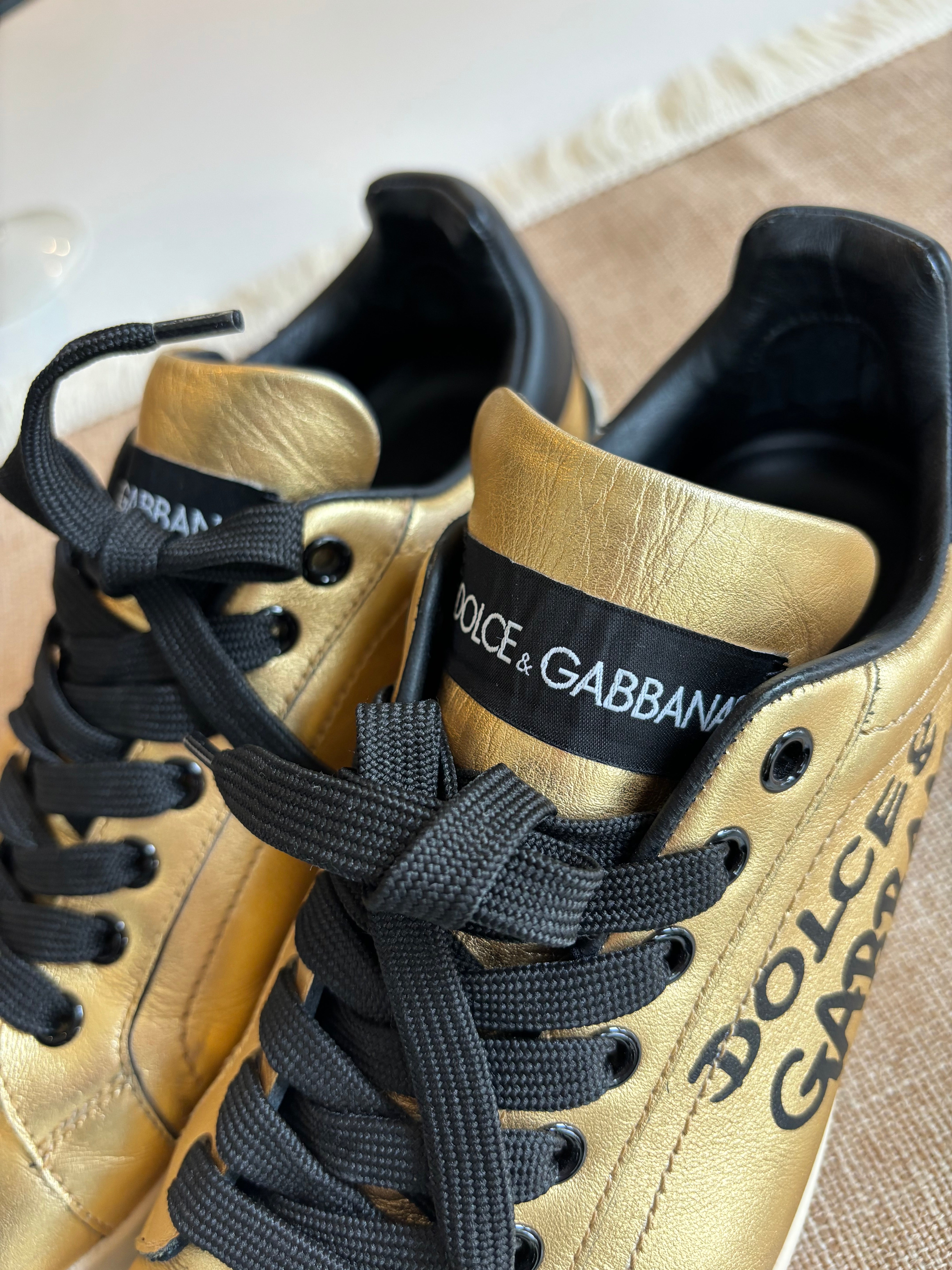 Dolce & Gabbana golden trainers - 5.5 UK