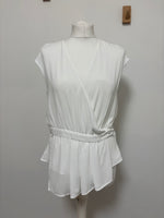 Load image into Gallery viewer, BCBGMAXAZRIA white blouse - M
