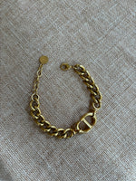 Load image into Gallery viewer, Dior golden chain bracelet
