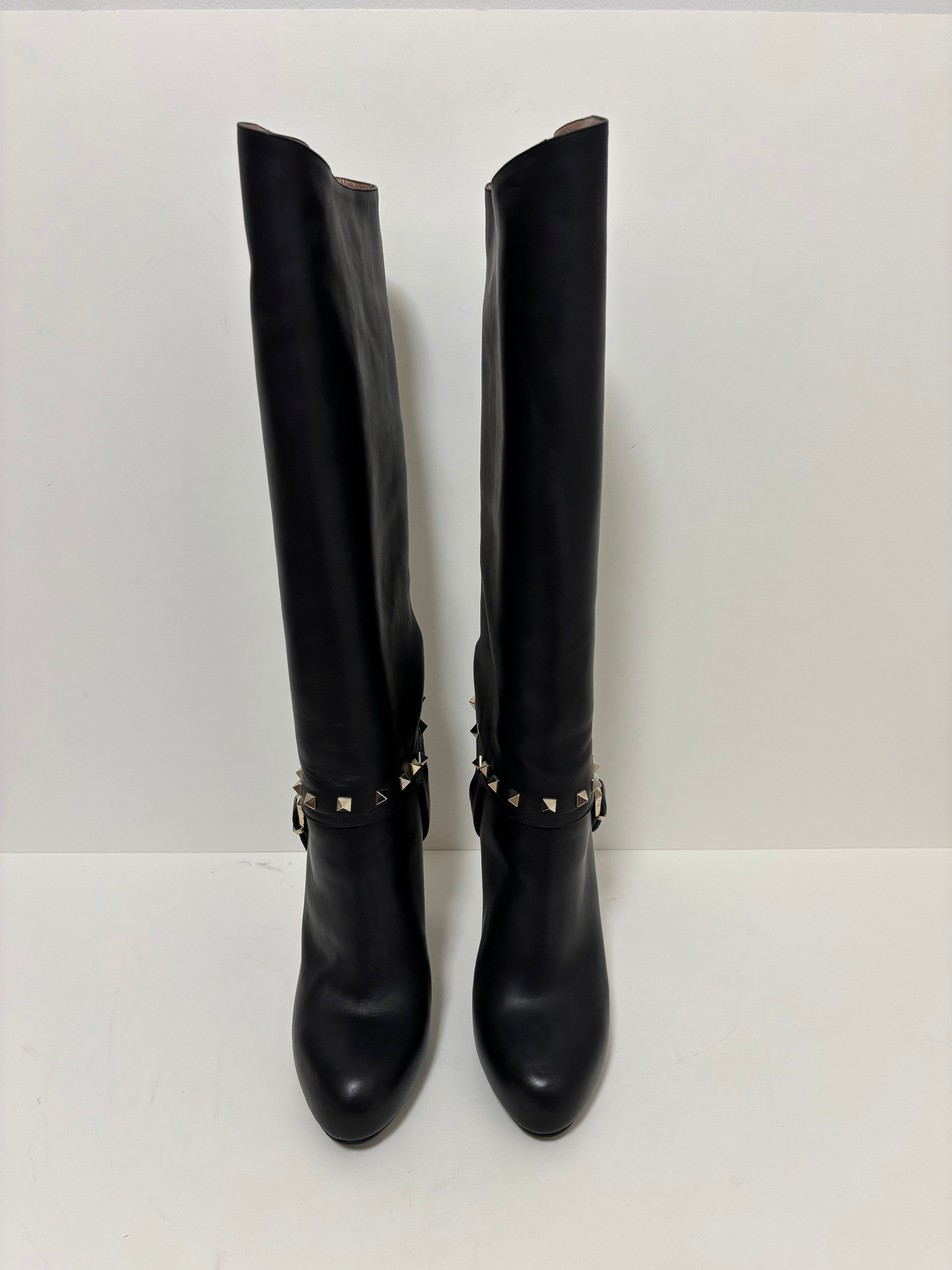 Valentino black Rockstud boots - 7.5 UK