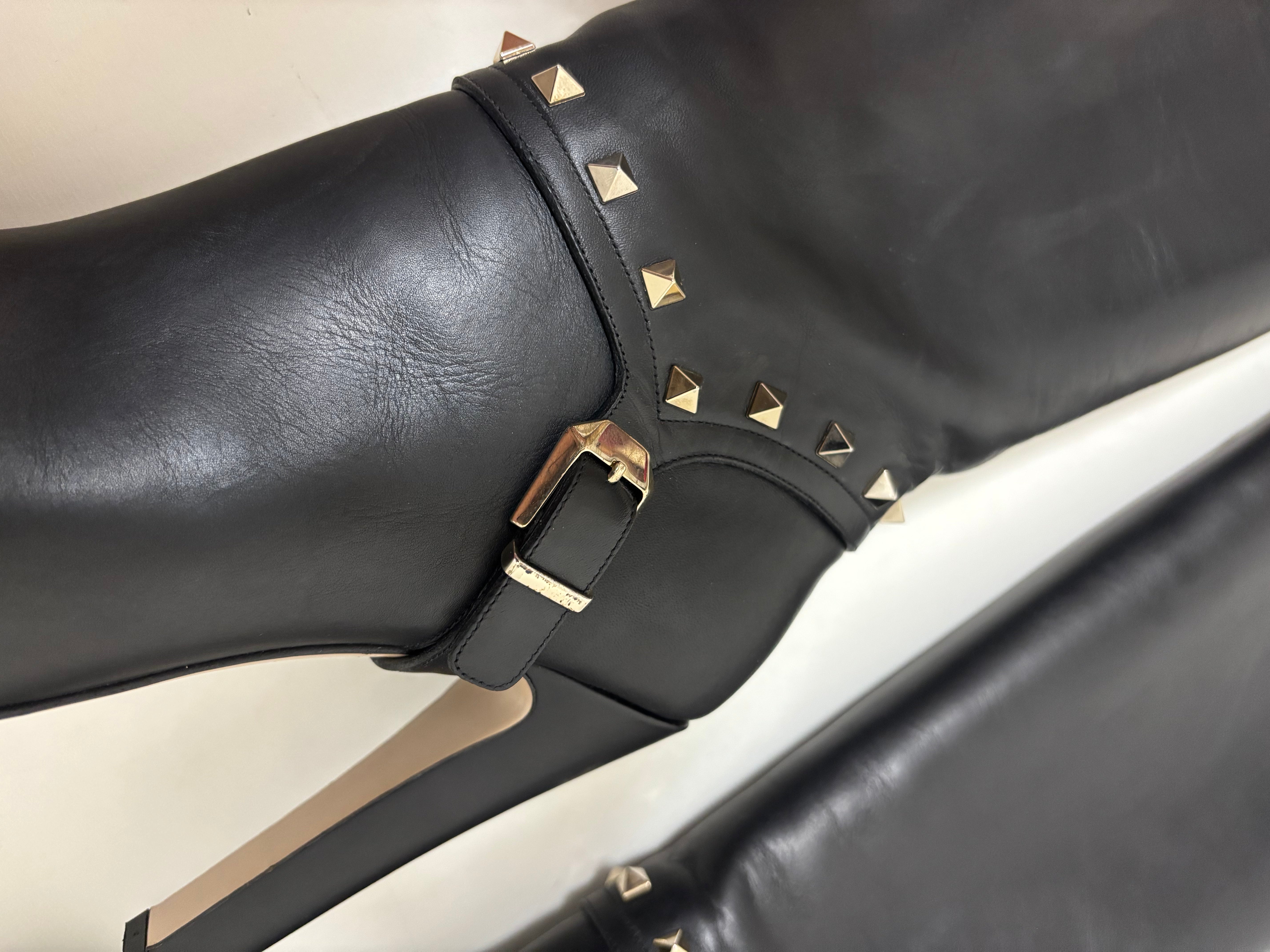 Valentino black Rockstud boots - 7.5 UK