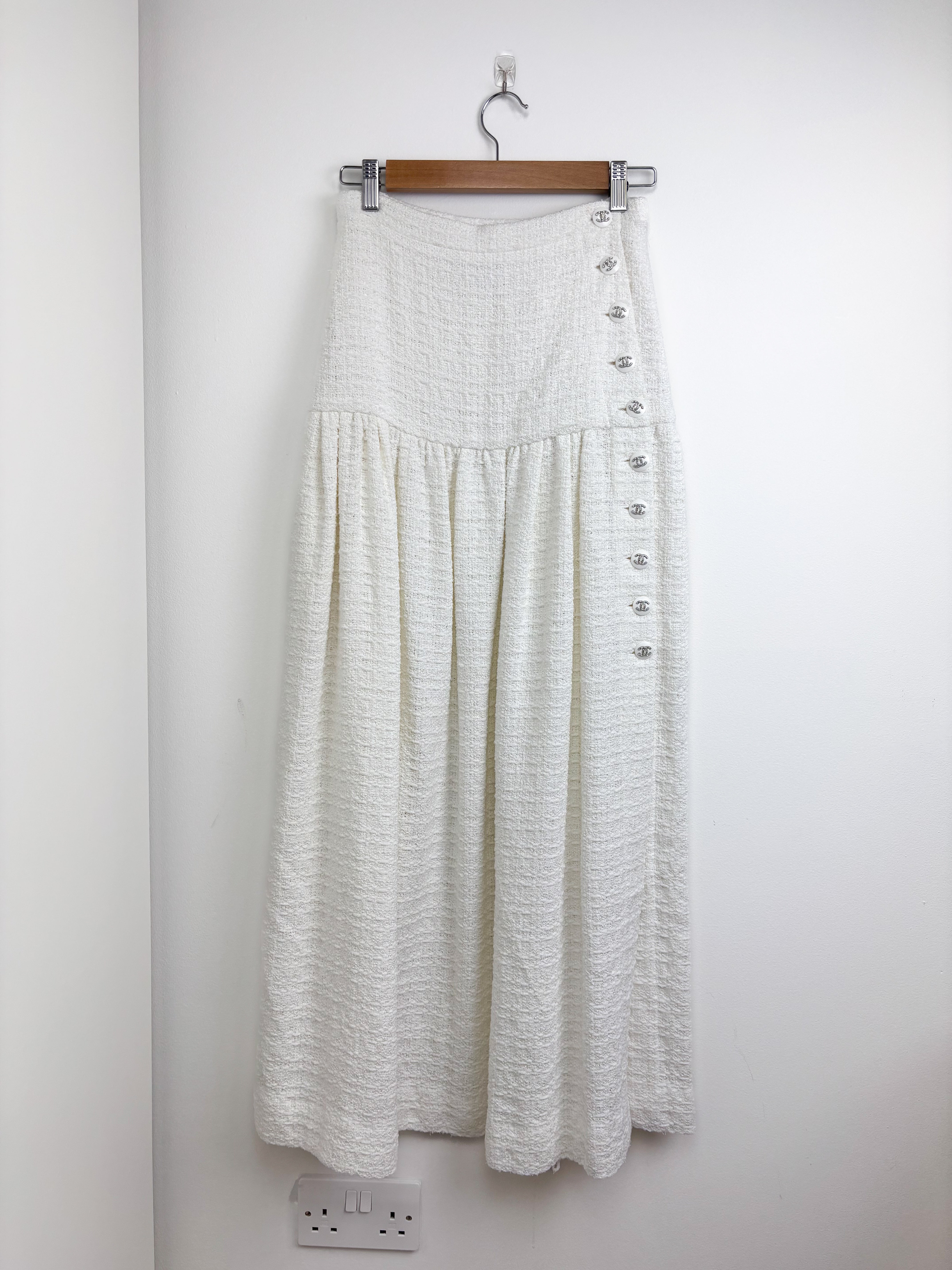 Chanel off white tweed skirt - 10 UK