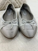 Load image into Gallery viewer, Chanel ballet flats  - 6 UK
