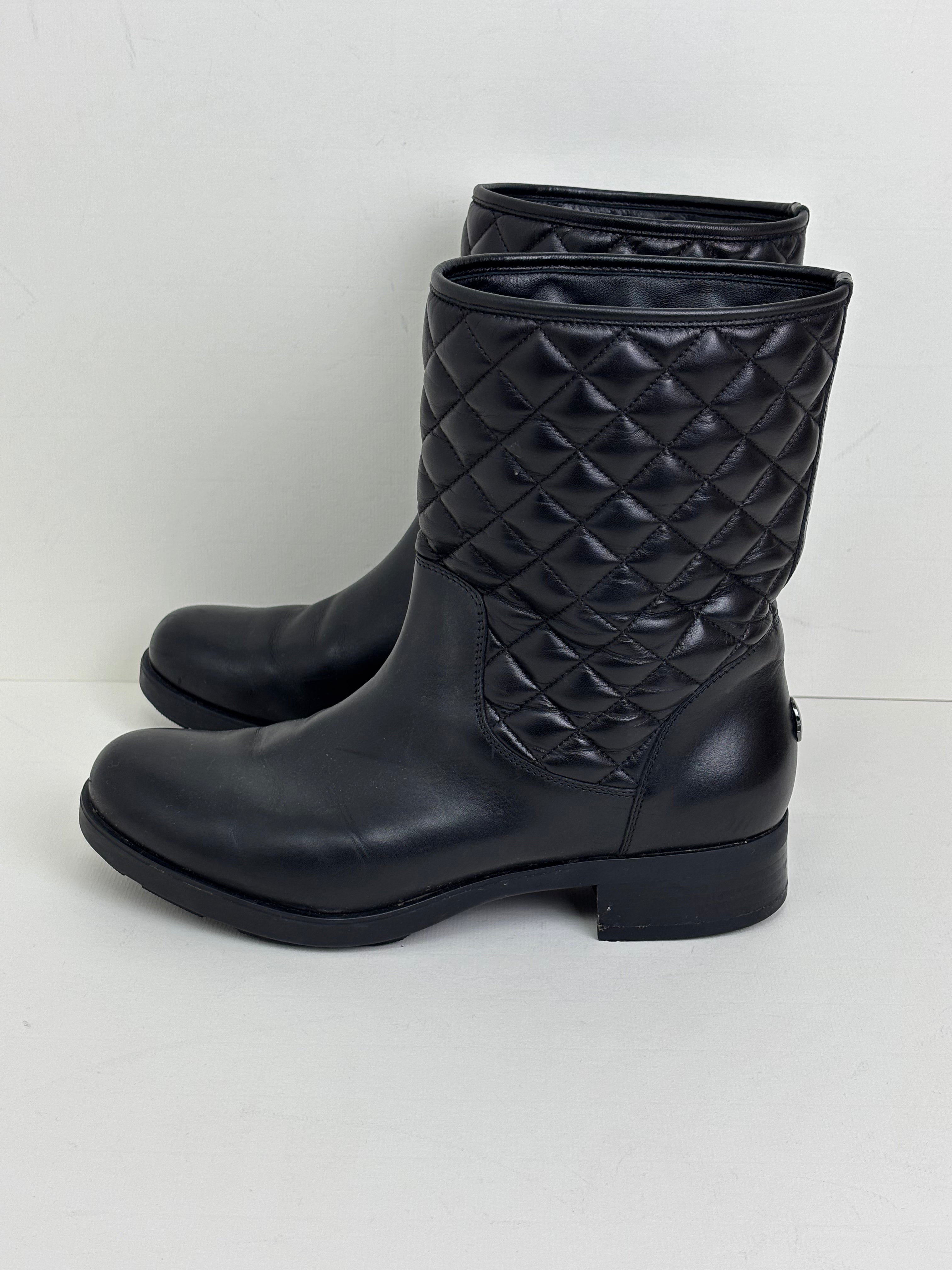 Moncler quilted leather boots - 5 UK
