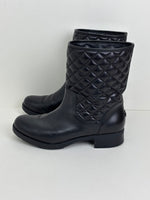 Load image into Gallery viewer, Moncler quilted leather boots - 5 UK
