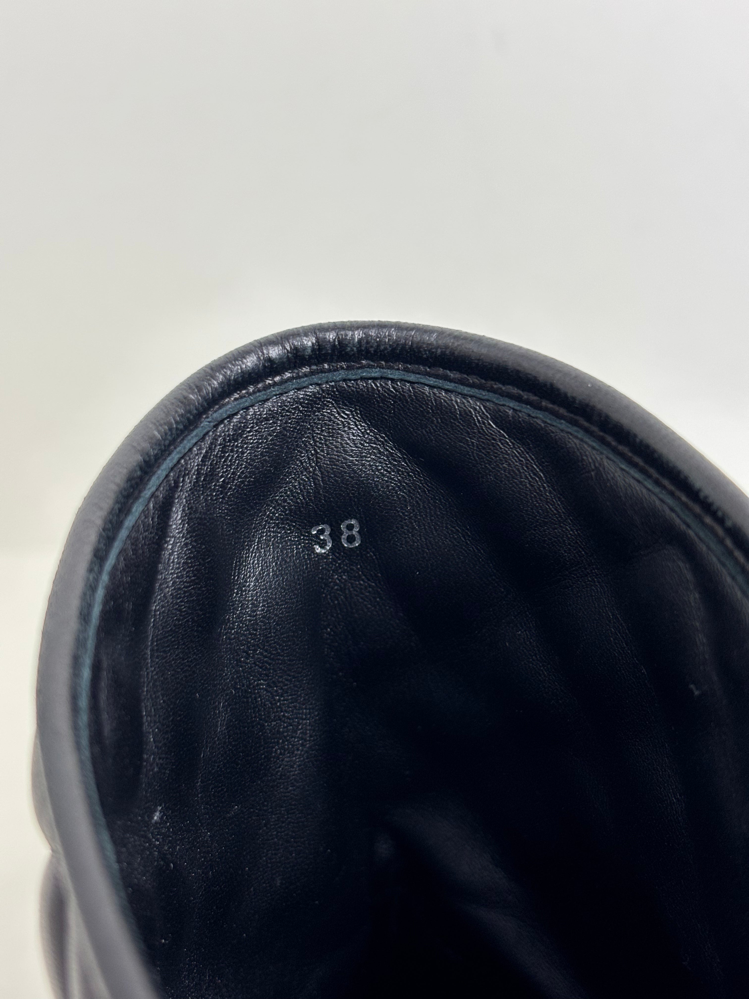 Moncler quilted leather boots - 5 UK