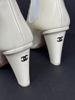 Load image into Gallery viewer, Chanel cream ankle boots - 6 UK
