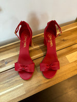 Load image into Gallery viewer, Chanel red bow sandals - 5 UK
