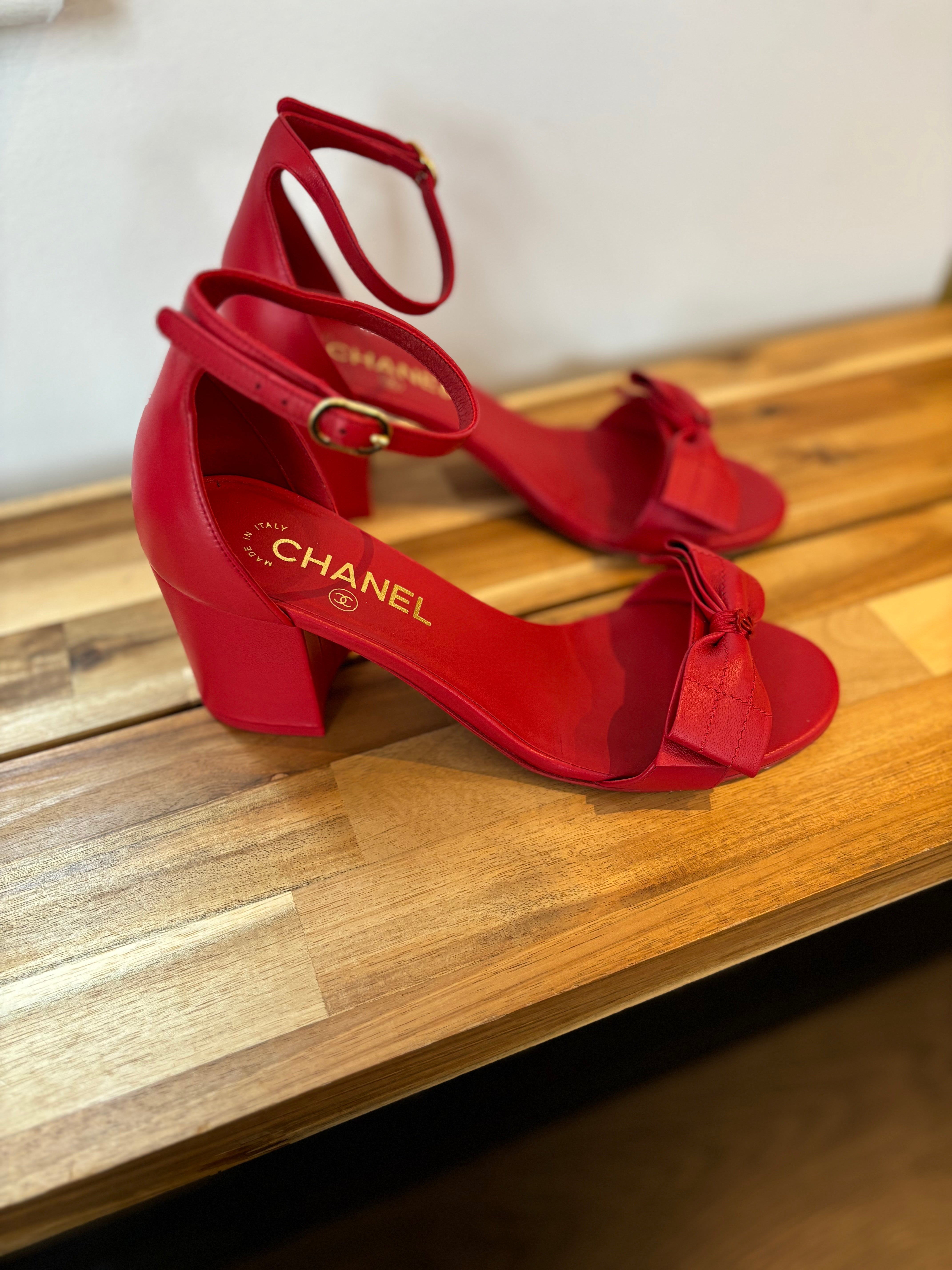 Chanel red bow sandals - 5 UK