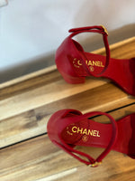 Load image into Gallery viewer, Chanel red bow sandals - 5 UK
