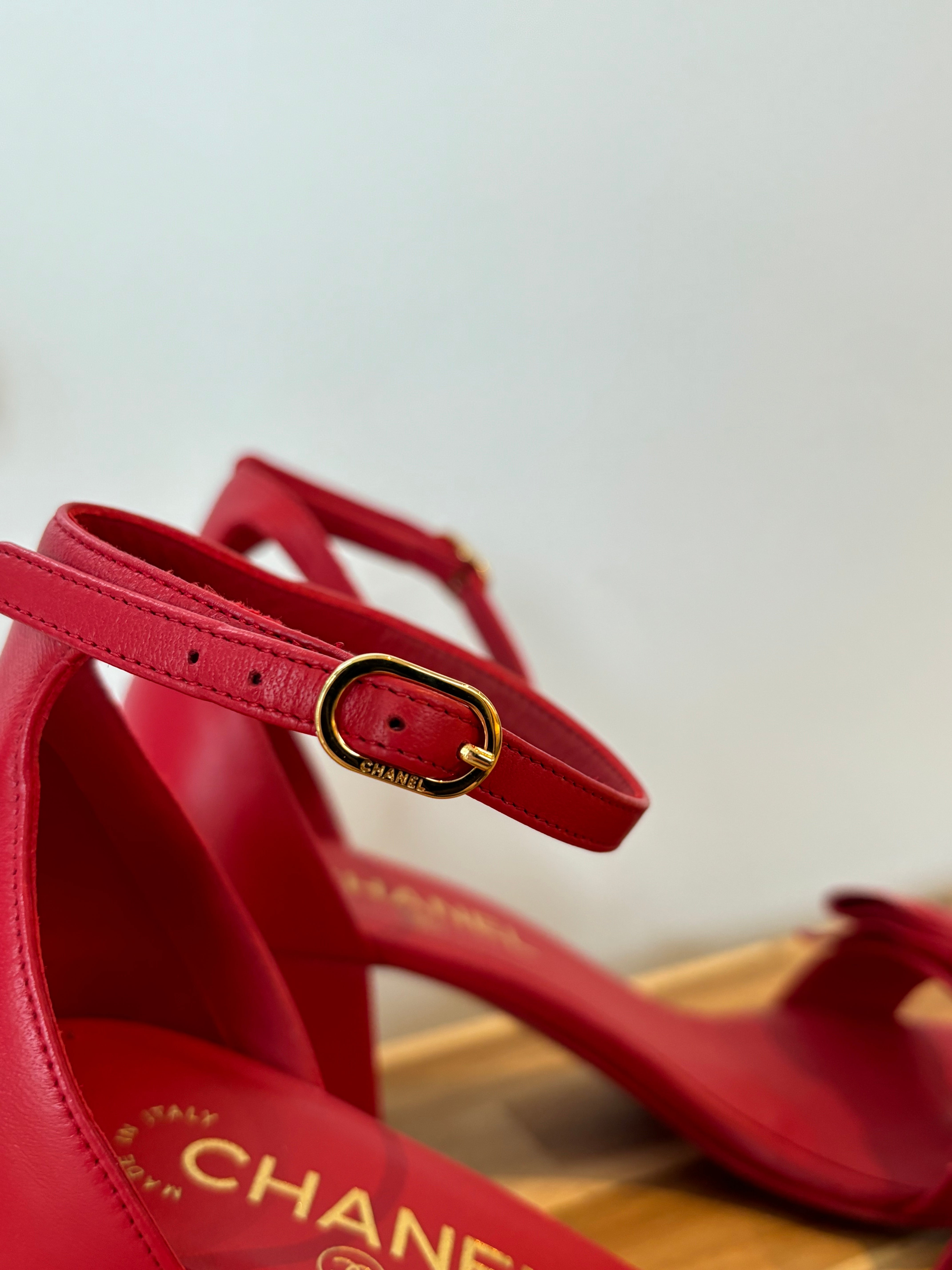 Chanel red bow sandals - 5 UK