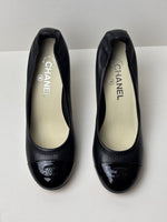 Load image into Gallery viewer, Chanel Classic Patent Cap-Toe Pumps - 6 UK
