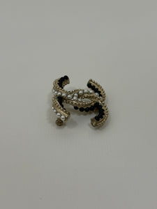 Chanel CC pearl brooch