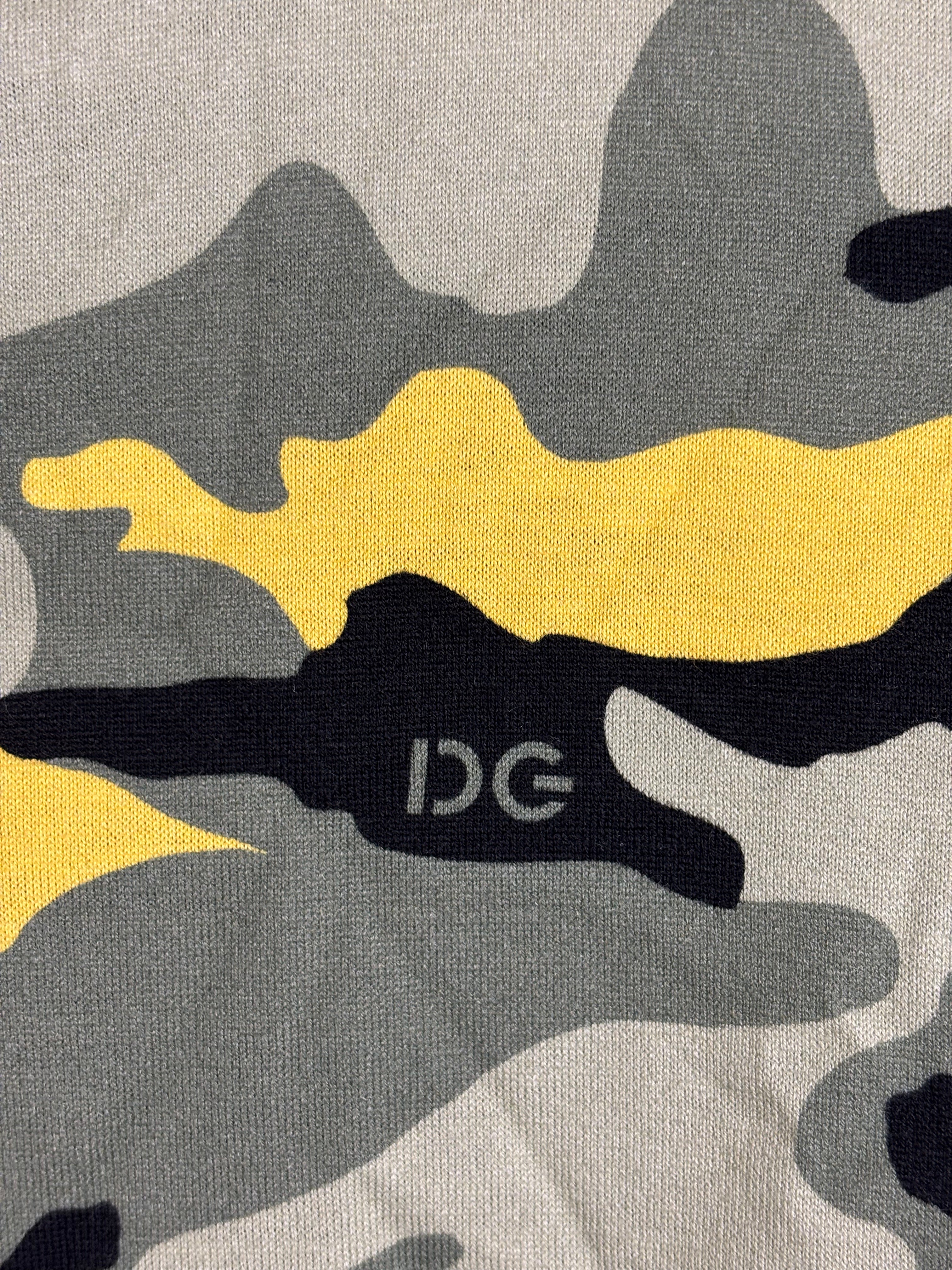 Dolce & Gabbana camouflage t-shirt - 11/12 Y