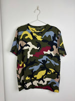 Load image into Gallery viewer, Valentino camouflage t-shirt - M
