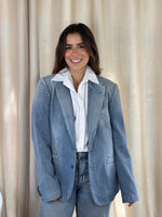 Load image into Gallery viewer, Dolce &amp; Gabbana denim jacket - M
