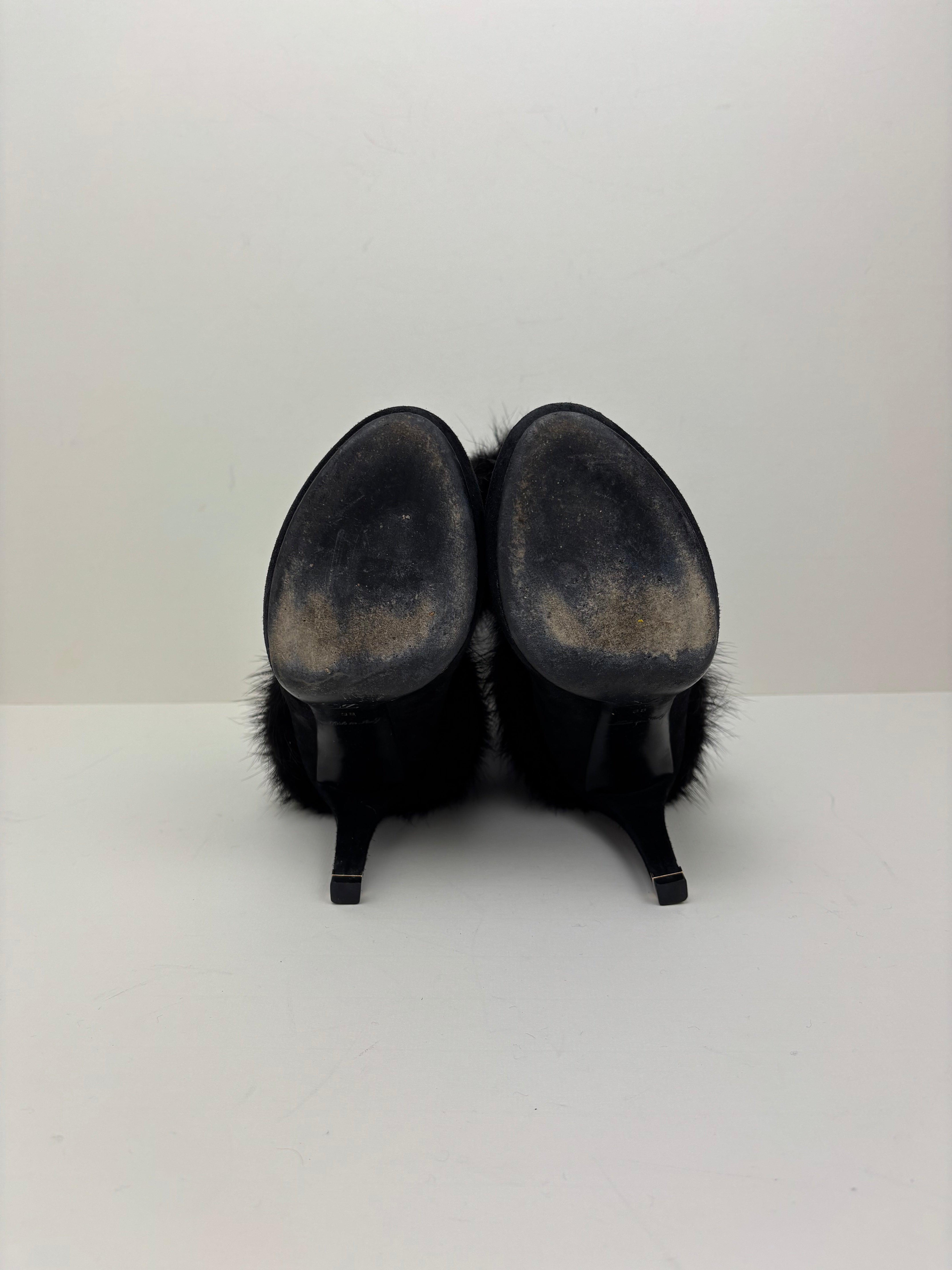Louis Vuitton fur boots - 5 UK