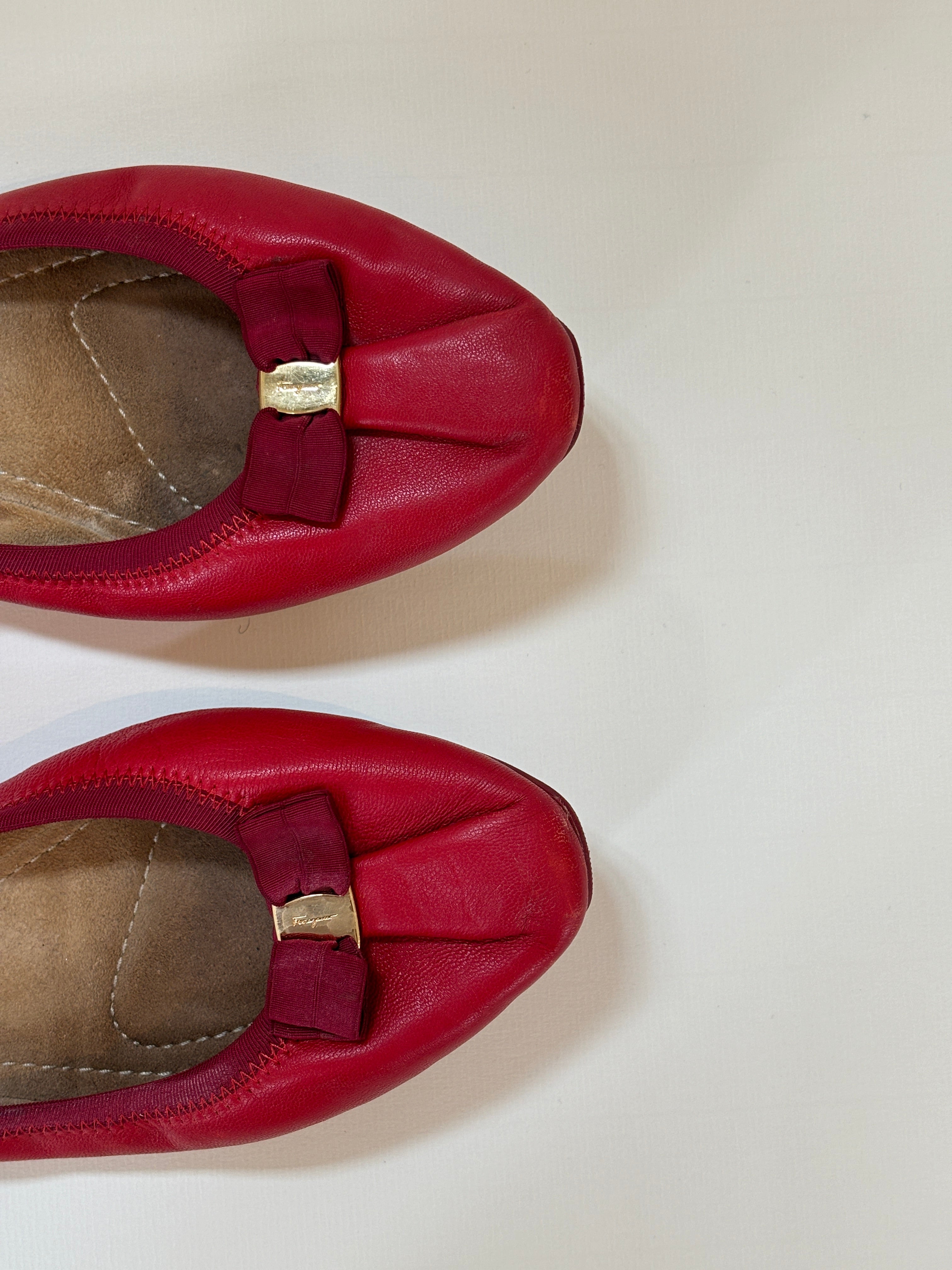 Ferragamo red ballerinas - 5 UK