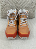 Load image into Gallery viewer, ON hiking boots - NEVER WORN - 7 UK
