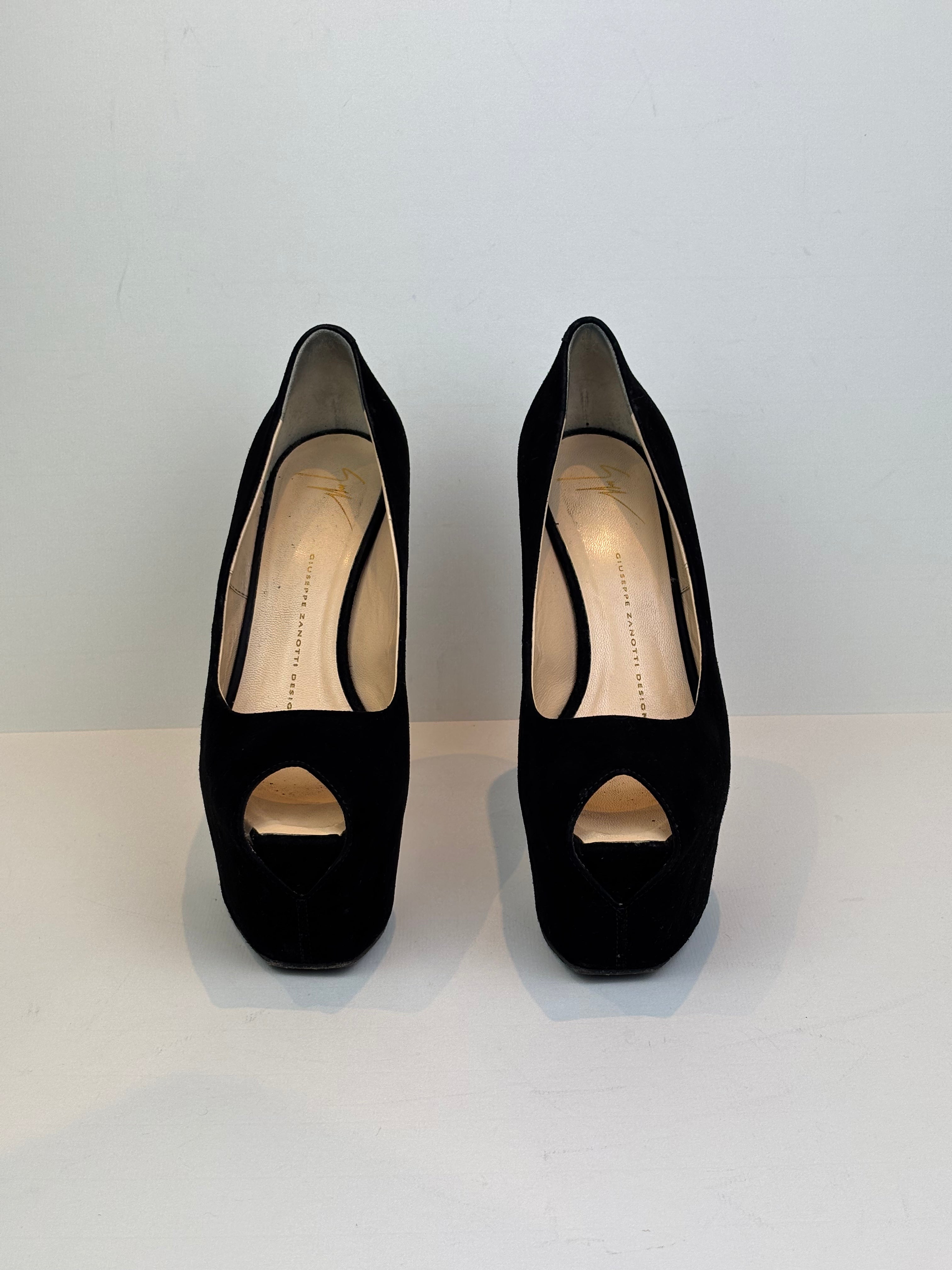 Giuseppe Zanotti black pumps - 5 UK