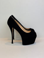 Load image into Gallery viewer, Giuseppe Zanotti black pumps - 5 UK
