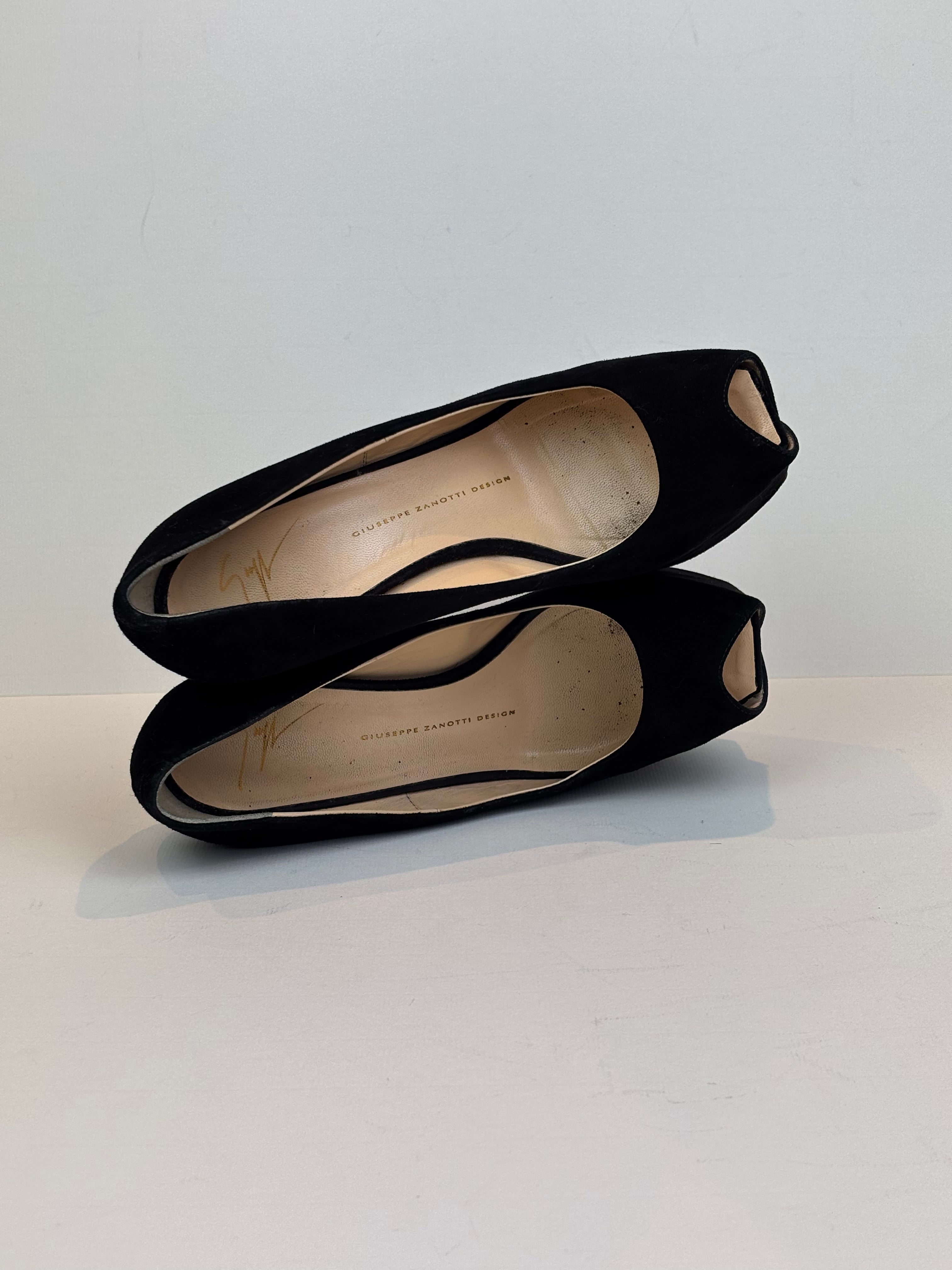 Giuseppe Zanotti black pumps - 5 UK