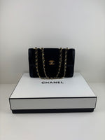 Load image into Gallery viewer, Chanel Diana vintage bag
