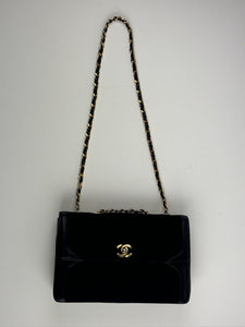 Chanel Diana vintage bag