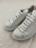 Load image into Gallery viewer, Alexander McQueen trainers - 3 UK
