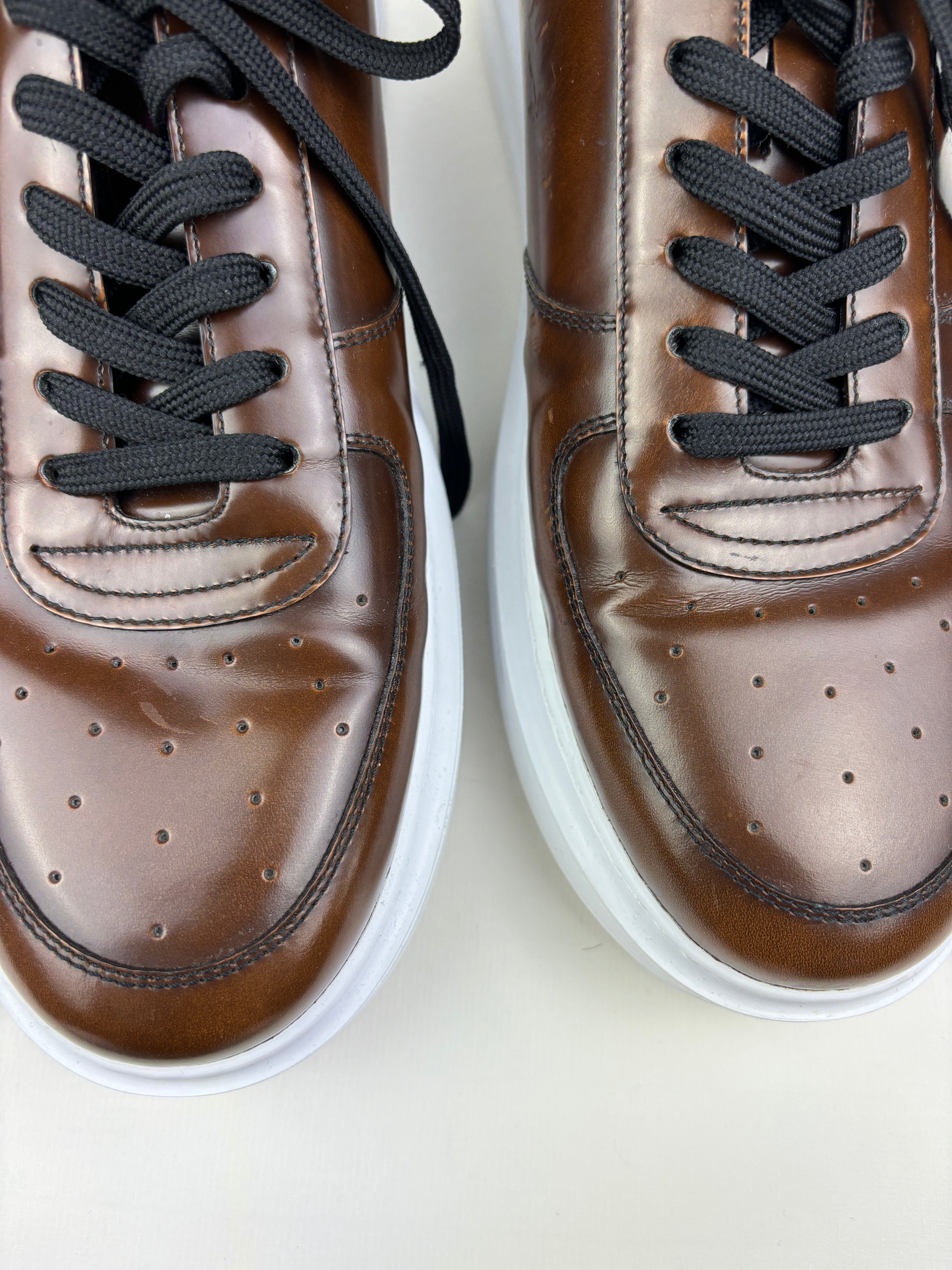 Menswear - Louis Vuitton brown trainers - 9 UK