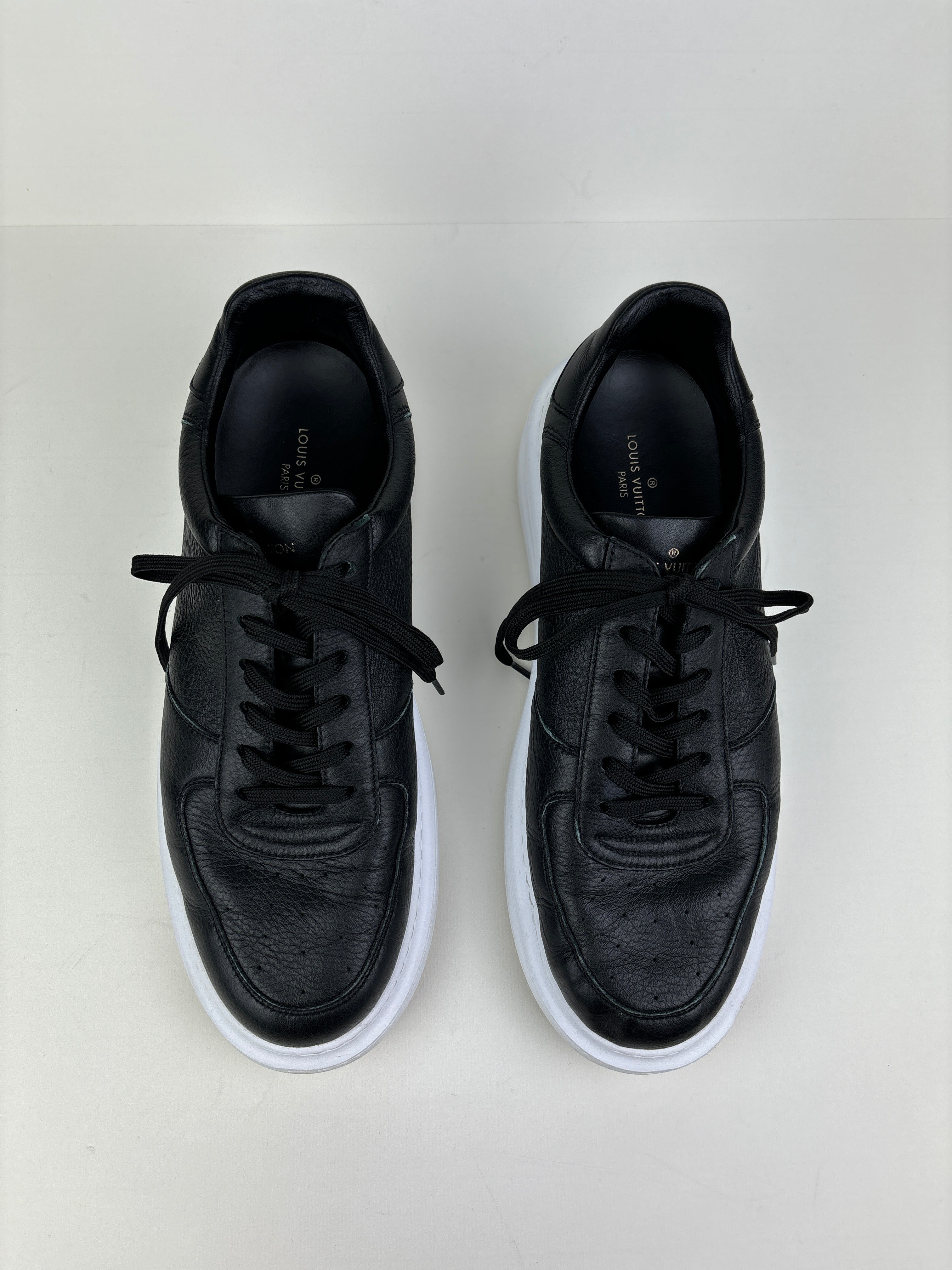 Menswear - Louis Vuitton black trainers - 8.5 UK